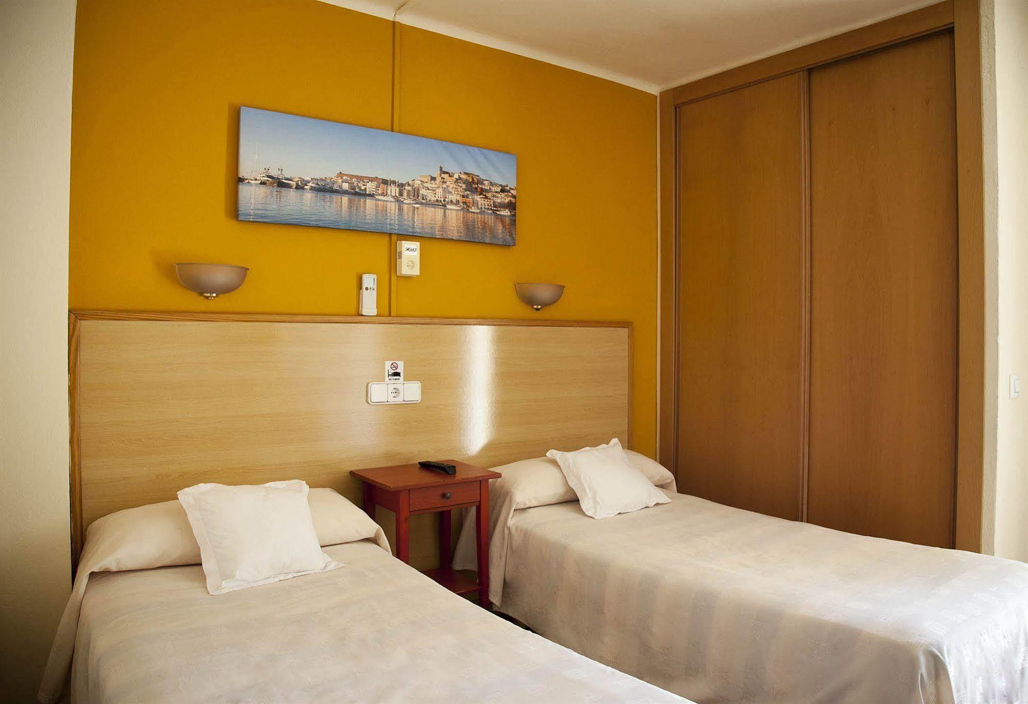 Hostal Residencia Europa Punico Ibiza by Eksteriør bilde